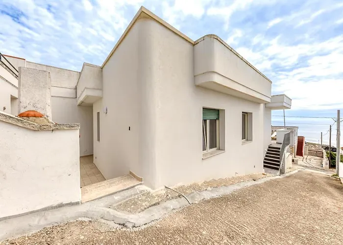Le Carrube Vista Mare Holiday home *
